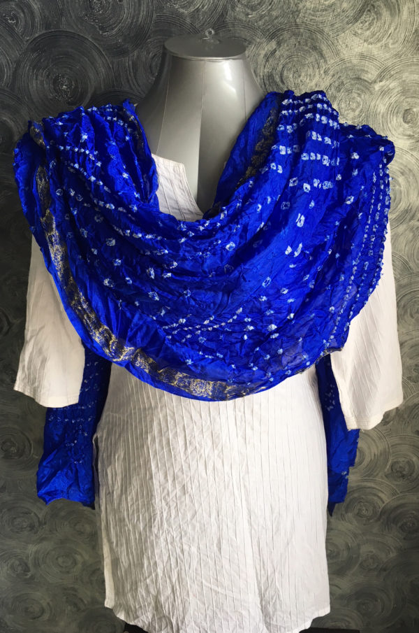 blue bandhani dupatta