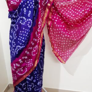 pink bandhani saree