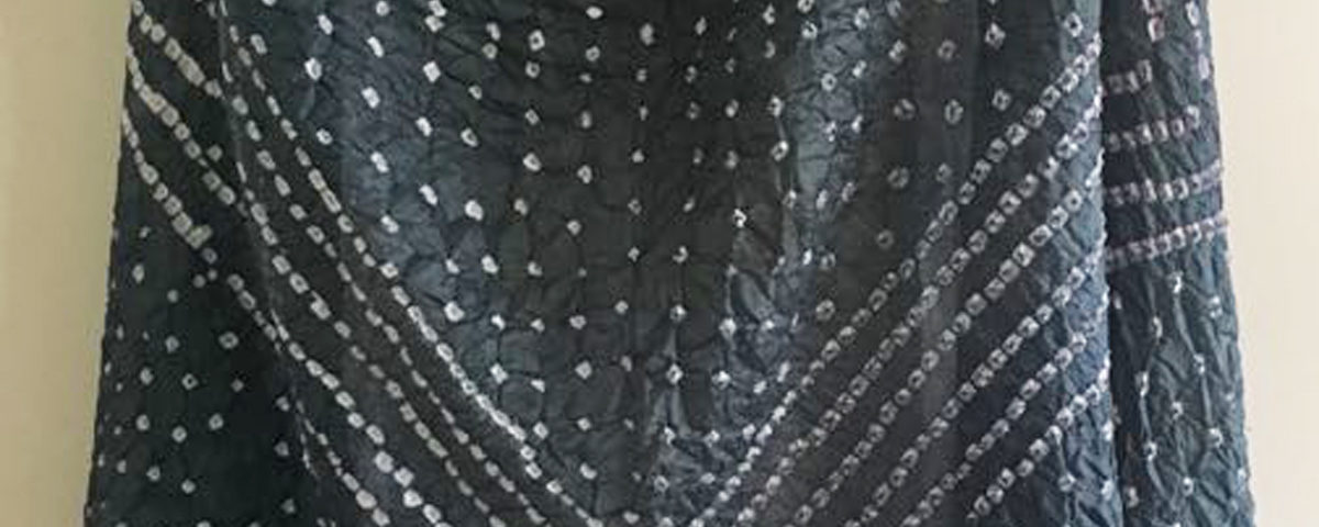 grey bandhani dupatta