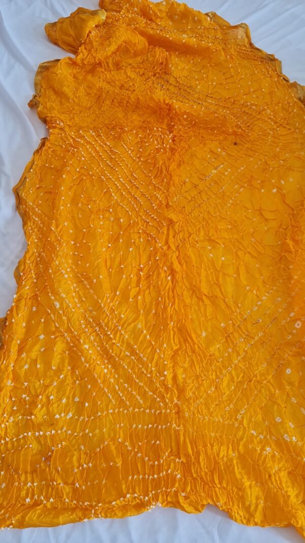 bandhani dupatta